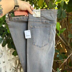 Free People We The Free Penny Pull-On Flare Jeans Back Alley Blue *NEW w/ tags*